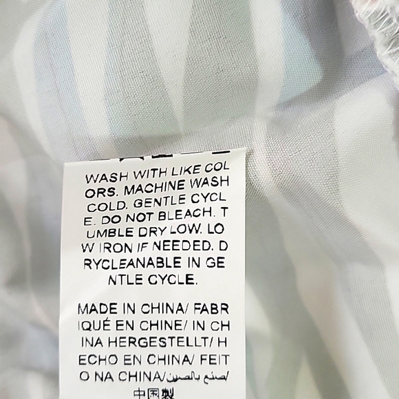 Tropical Floral Romper Silky Material Adjustable Spaghetti Straps Fits M/L NWOT - Picture 6 of 6